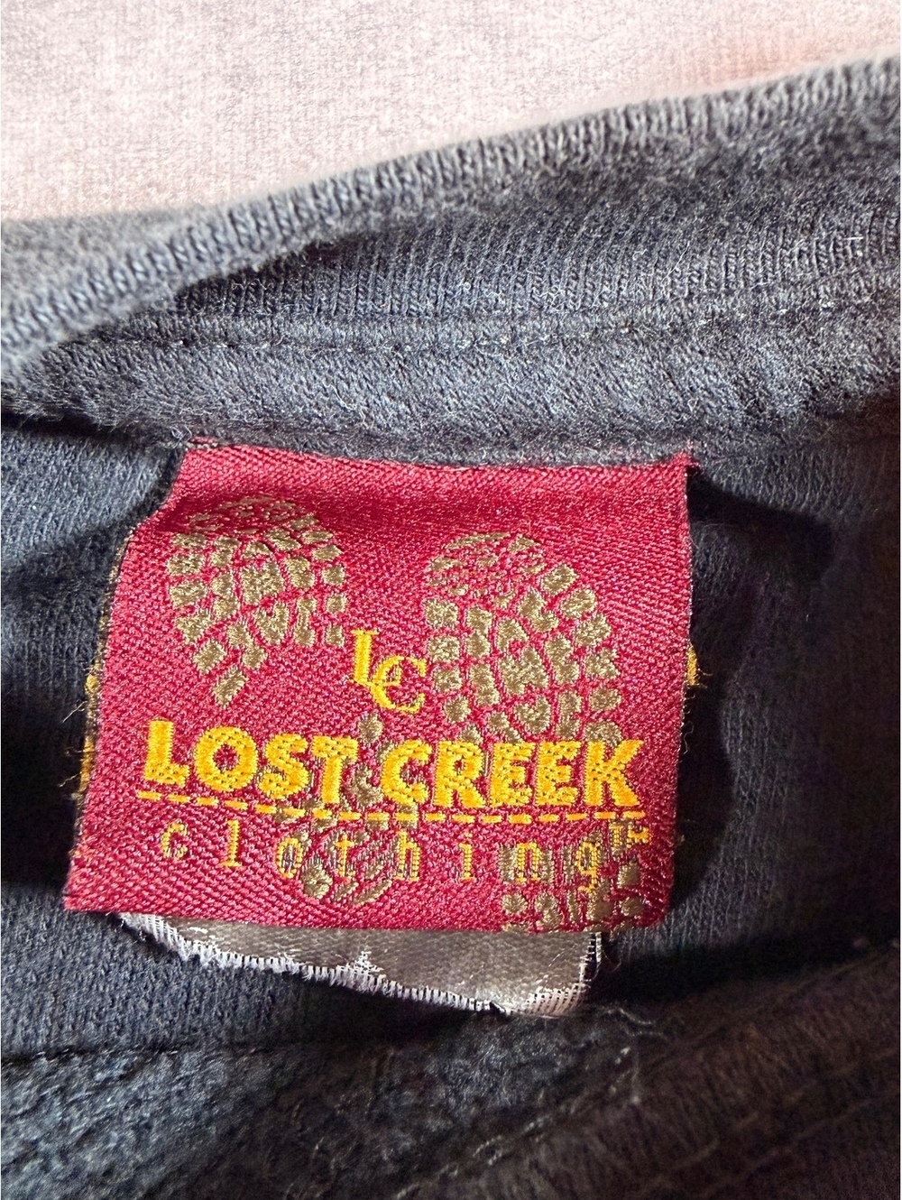 Lost Creek Legends of the Wild Wolf Graphic Sweatshirt Medium - Picture 3 of 4